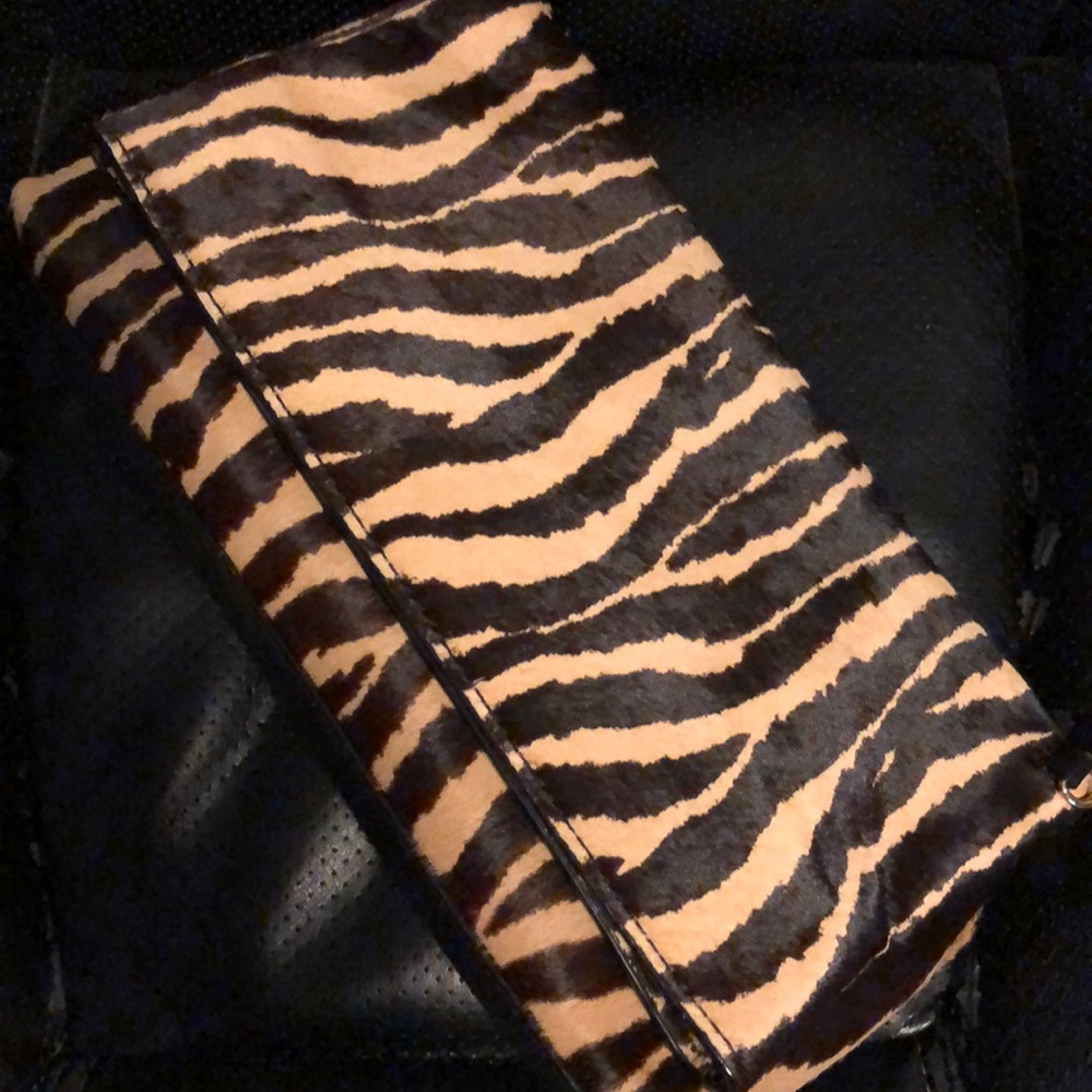 ⚜️🆕 Ann Taylor Calf Skin Fold Over Clutch Bag NEW
